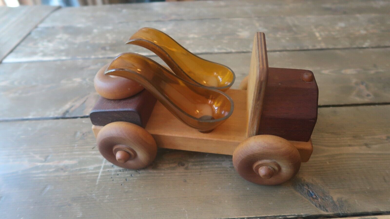 Vintage S&T Wood Crafts Car Pipe Rest Holder 8\