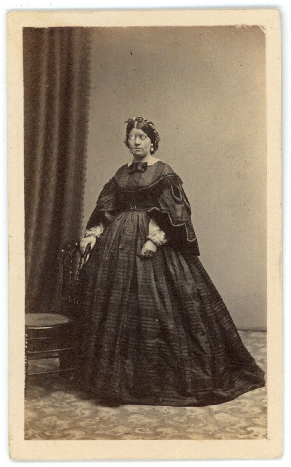 CIRCA 1880\'S CDV Lovely Woman In Black Victorian Dress Fowler Auburn, NY