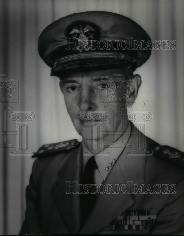 1960 Press Photo Rear Admiral Ruther E Libby - spa15230
