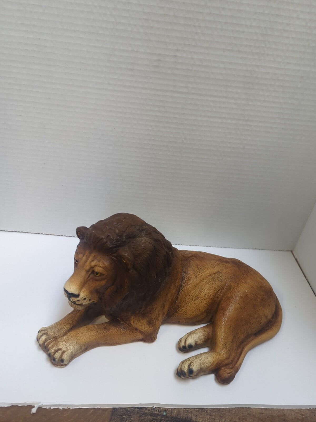 Lion Statue Figurine
