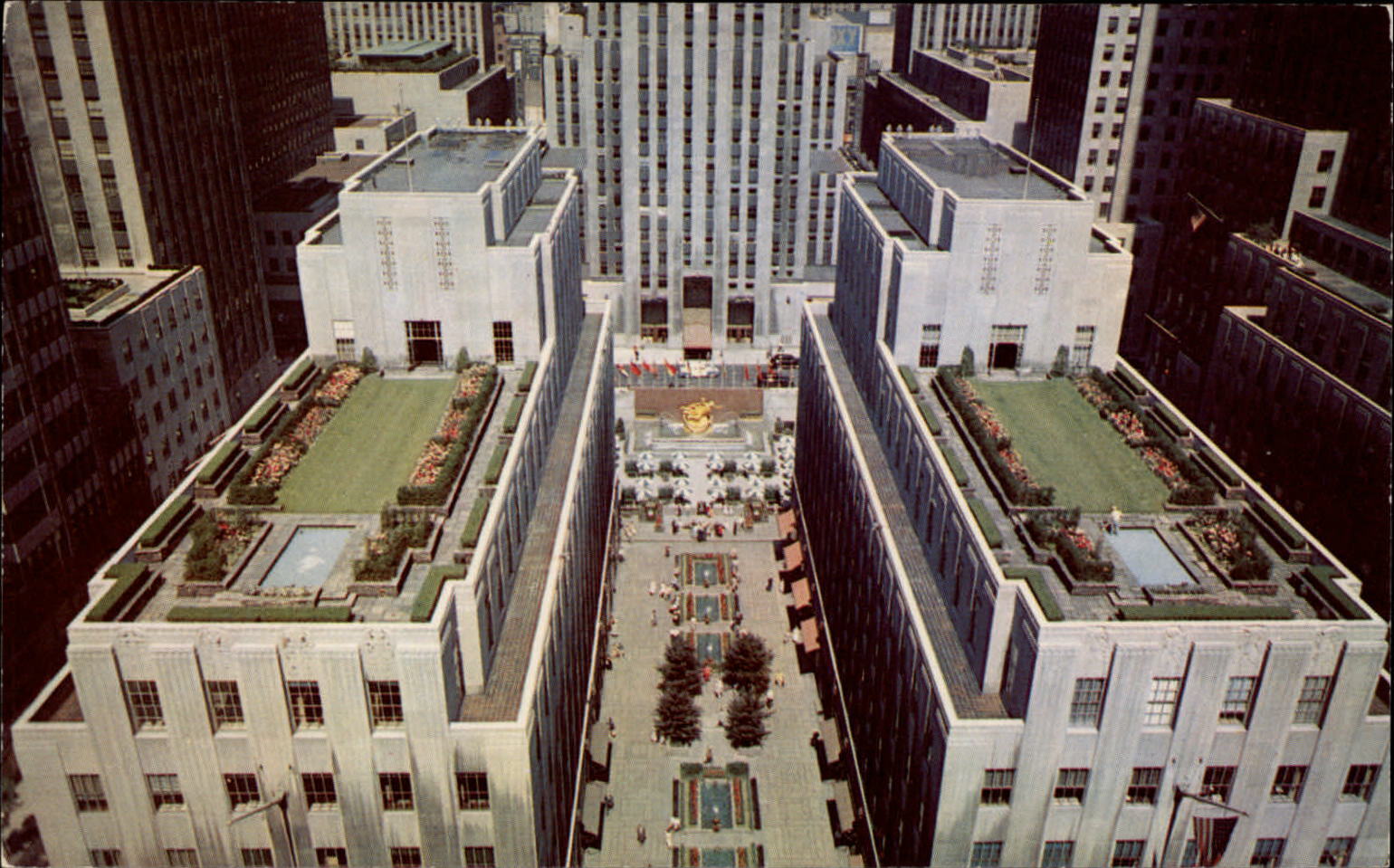 New York Rockefeller Center Plaza aerial view ~ postcard sku907