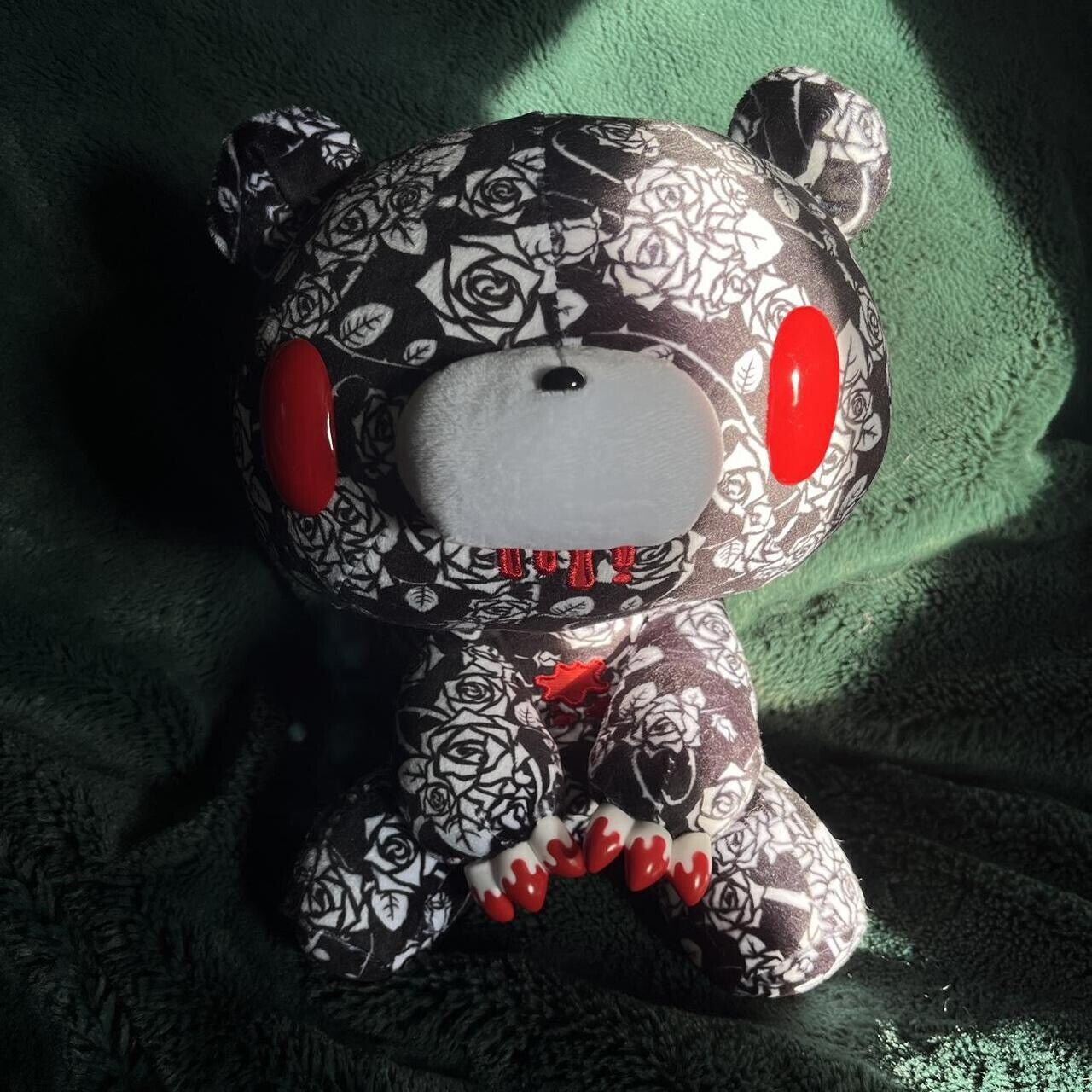 gloomy bear black bloody gothic rose