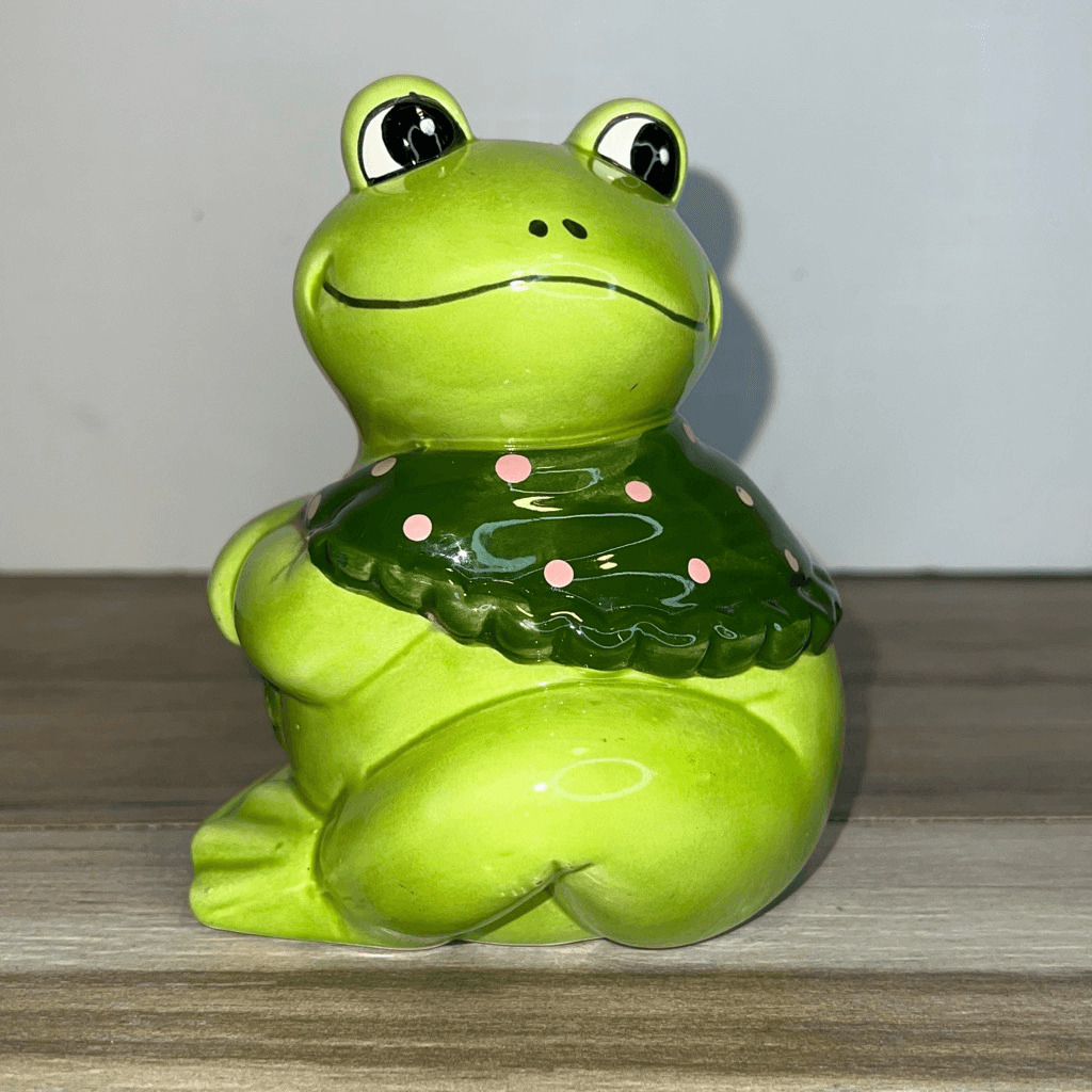 Vintage Whimsical Handpainted Ceramic Frog Coin Piggy Bank W/ Stopper Coin Bank