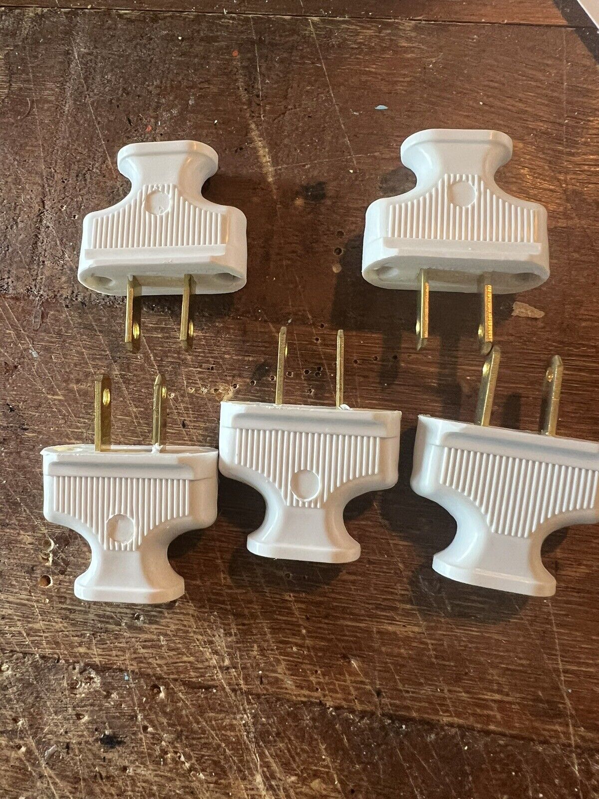 White 5pk Vintage Style Lamp Replacement Plugs