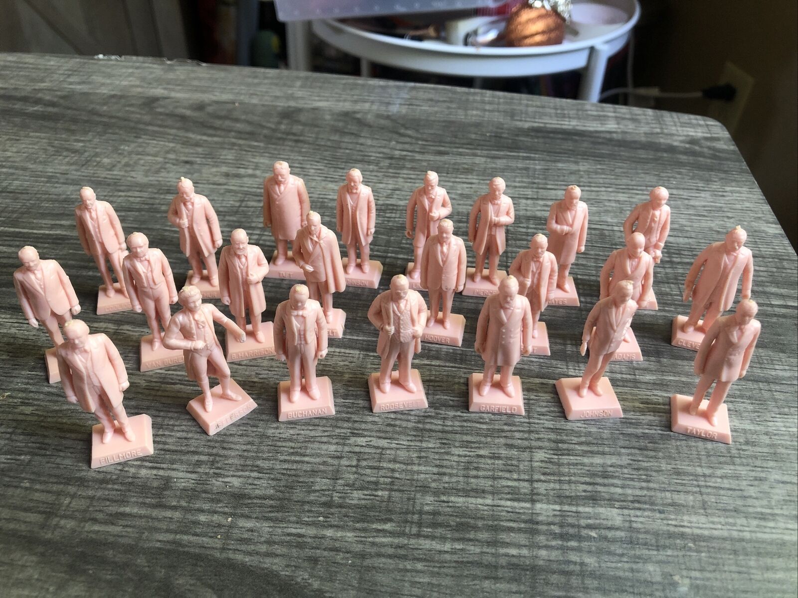 The Presidents Of The United States Vintage Figurines. Lot Of 23 Figurines.