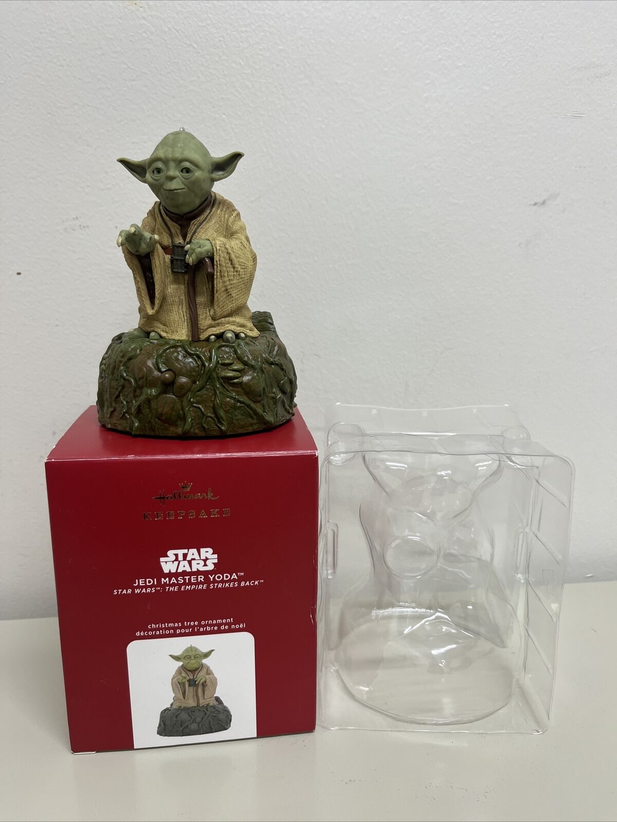 2020 Hallmark Star Wars Jedi Master Yoda-The Empire Strikes Back-Magic. WORKS