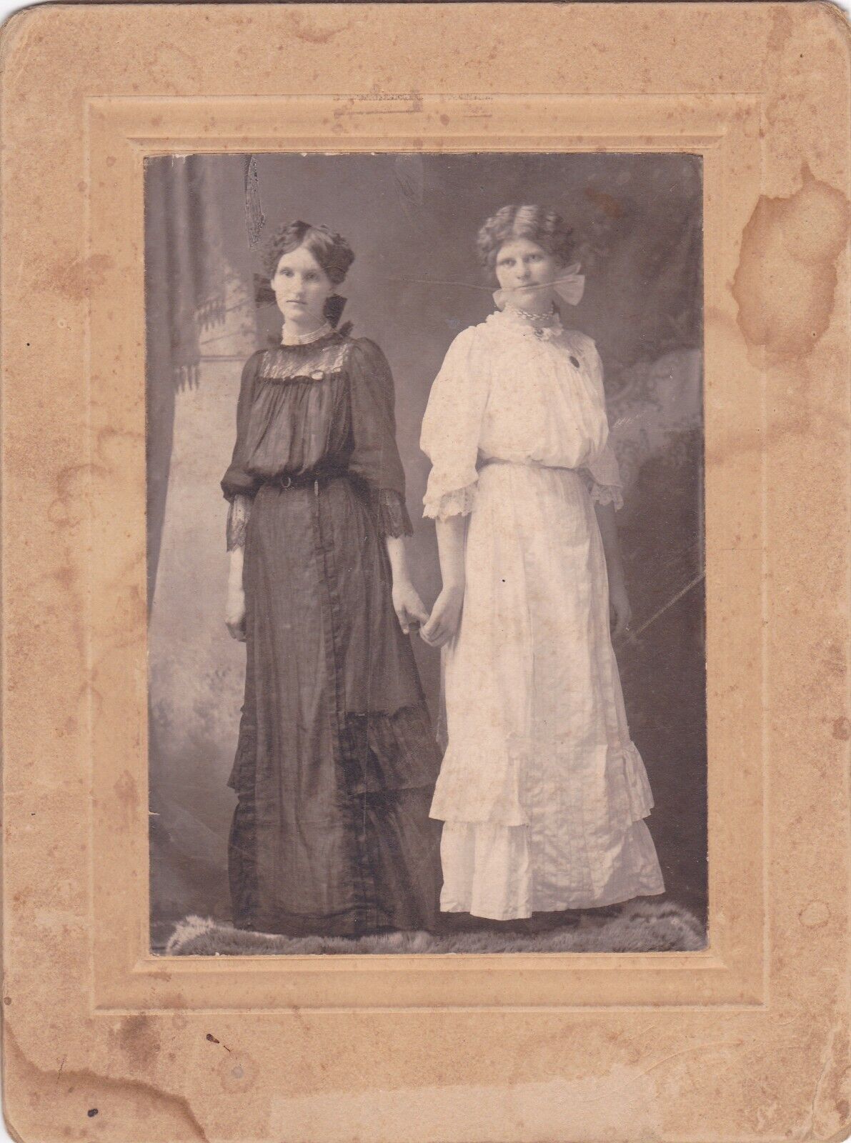 Cabinet Card Photo Two Beautiful Women Holding Hands Drowned in Chariton River