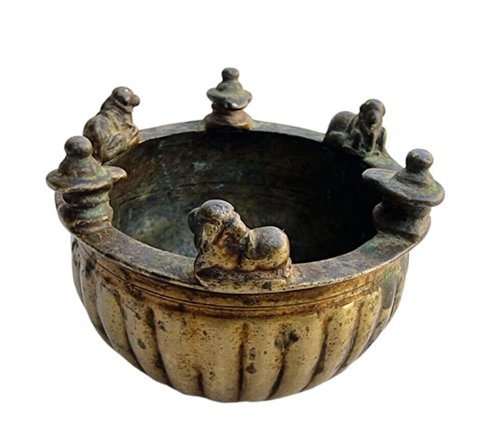 1800\'s Old Vintage Antique Brass / Bronze Rare Lord Shiva Nandi Worship Bowl Pot