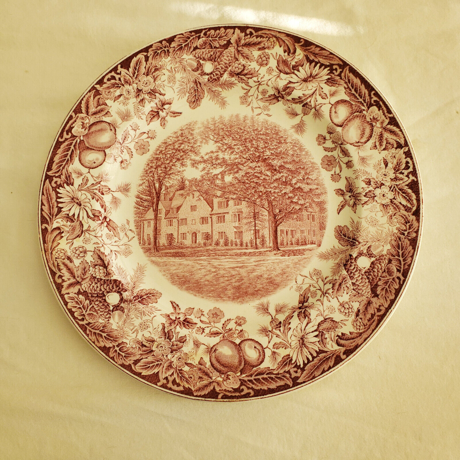 Vassar College Rare Wedgwood Commem. Plate - Kendrick House - Excellent Cond.