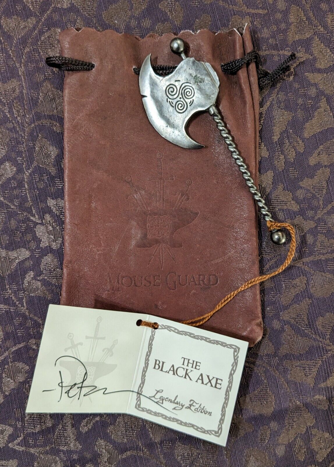 Mouse Guard Black Axe Replica Legendary Edition Signed by David Petersen