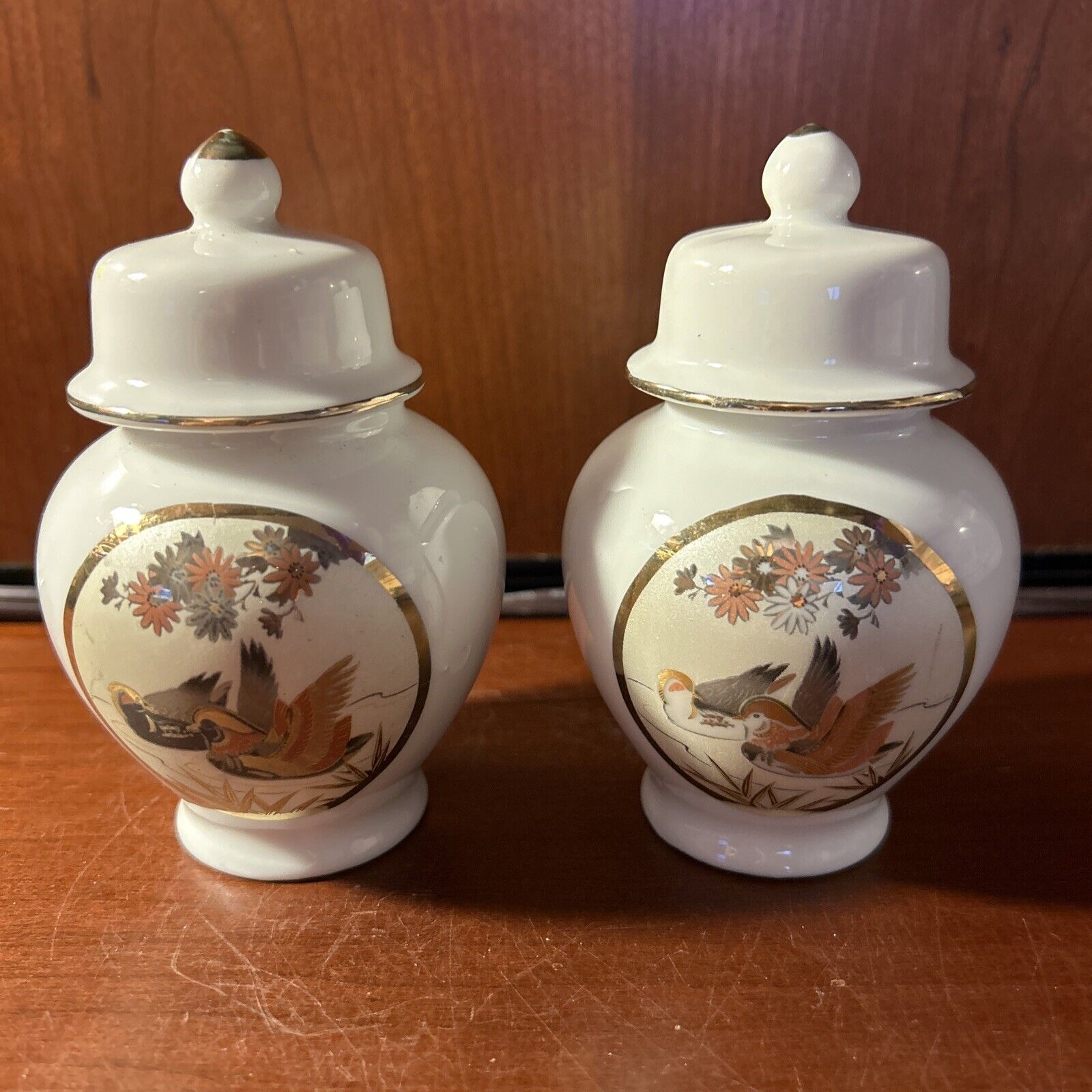 Vintage Elegant Pair Fine China Japanese Ginger Jar Flowers Birds Gold Trim 4.5”