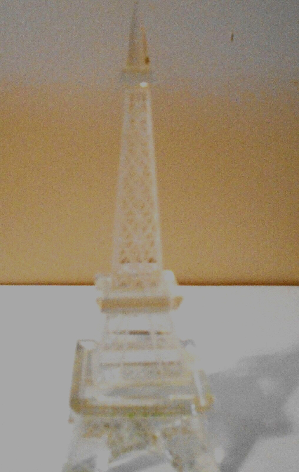 VINTAGE CUT ETCHED GLASS EIFFEL TOWER 6 INCHES TALL