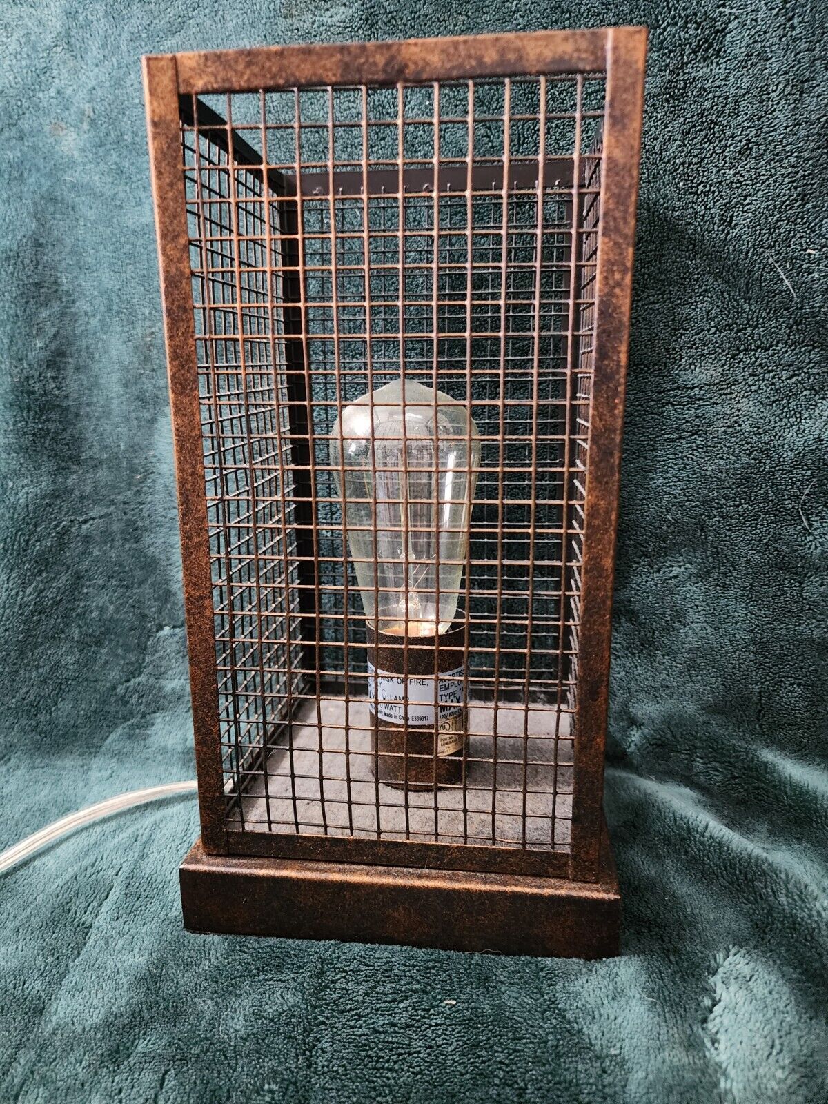 Vintage Metal Mesh Table Lamp