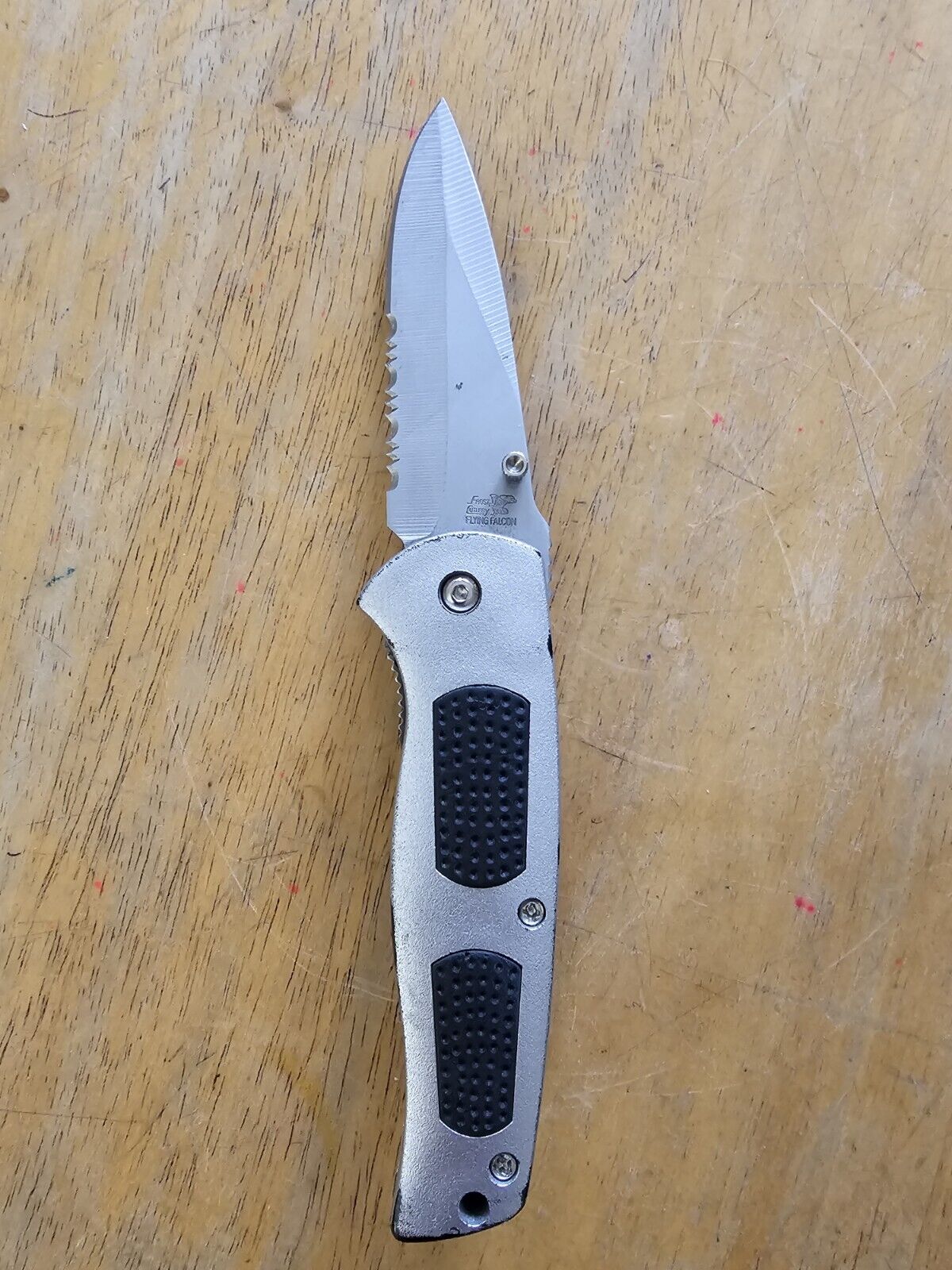 Frost Cutlery Flying Falcon Pocket Knife; 3 1/2 Inch Blade