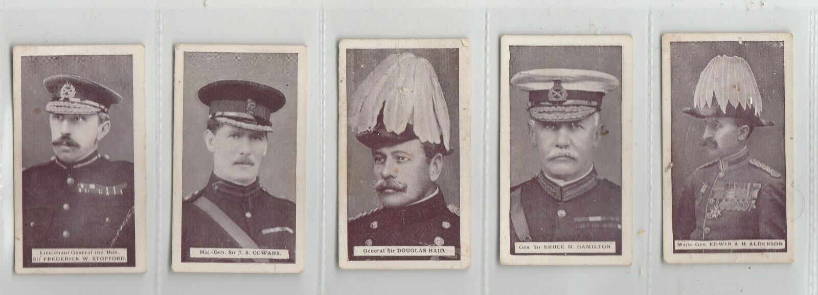 1915 W. D. & H. O. WILLS (AUSTRALIA) - BRITAIN\'S DEFENDERS (5 CARDS)