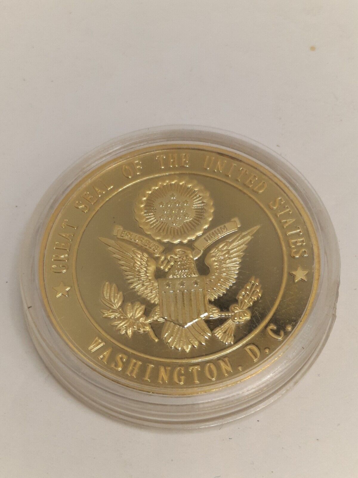 United States Washington DC White House Monuments Challenge Coin Gold tone 