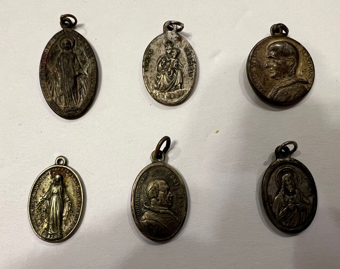 Vintage lot of 6 CATHOLIC RELIGIOUS HOLY MEDALS Saints, Pope