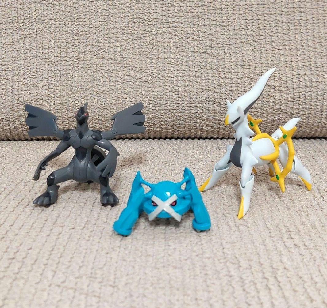 Pokemon Mini Figure lot set 3 Moncolle Zekrom Arceus Metagross 1/40 scale  