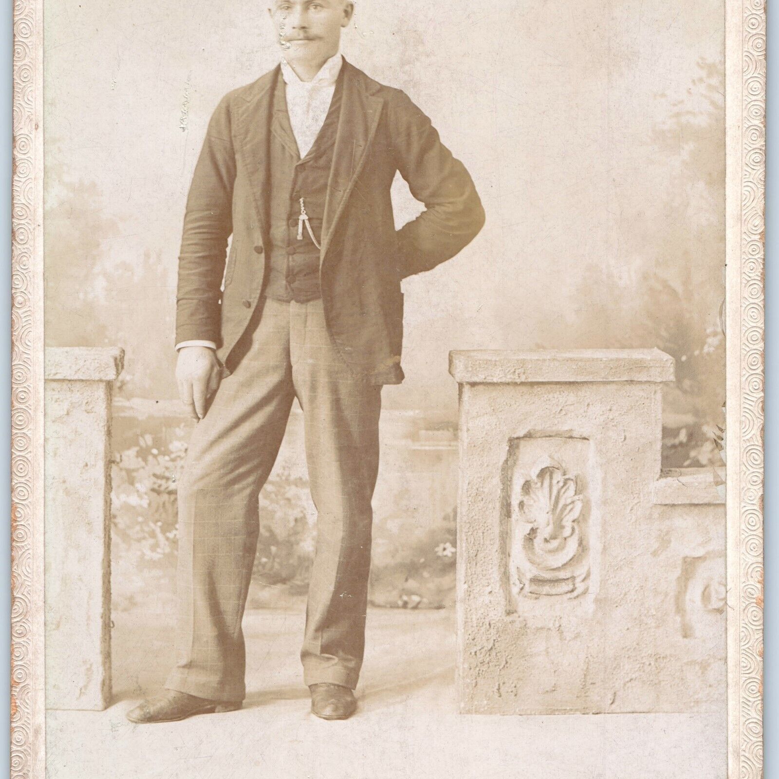 c1880s Northwood, IA Handsome Man Standing Cabinet Card Photo Knudson B9