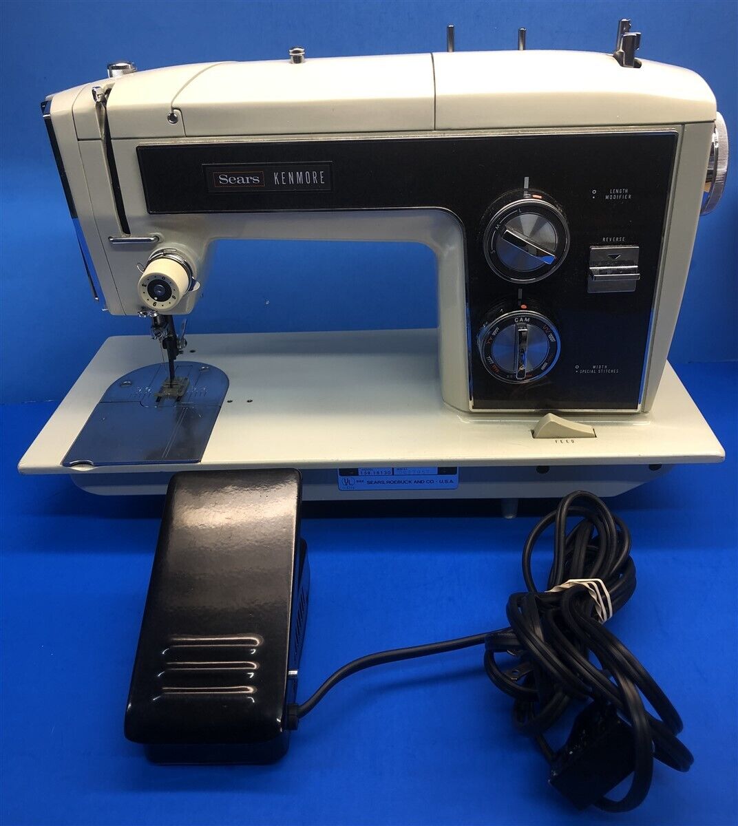 Sears Kenmore Sewing Machine 158.18130 Rare Vintage Collectible NON-WORKING