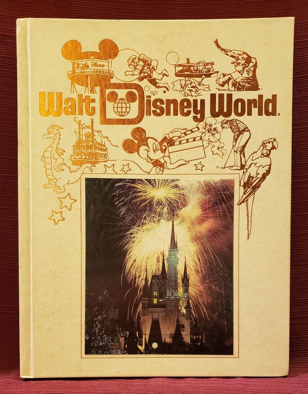 Vintage Walt Disney World Souvenir Book Magic Kingdom EPCOT Center Future Center