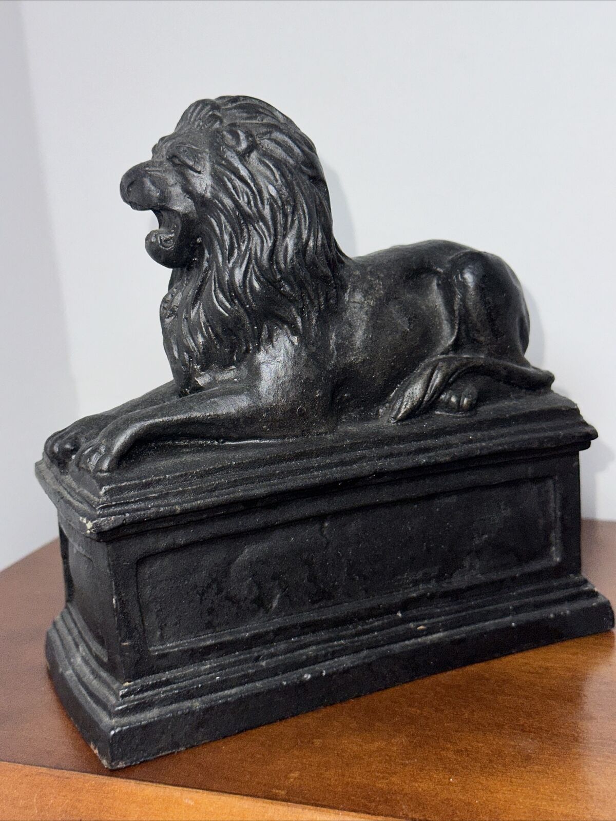 (1) Vintage Statuesque Laying Majestic Lion Bookend