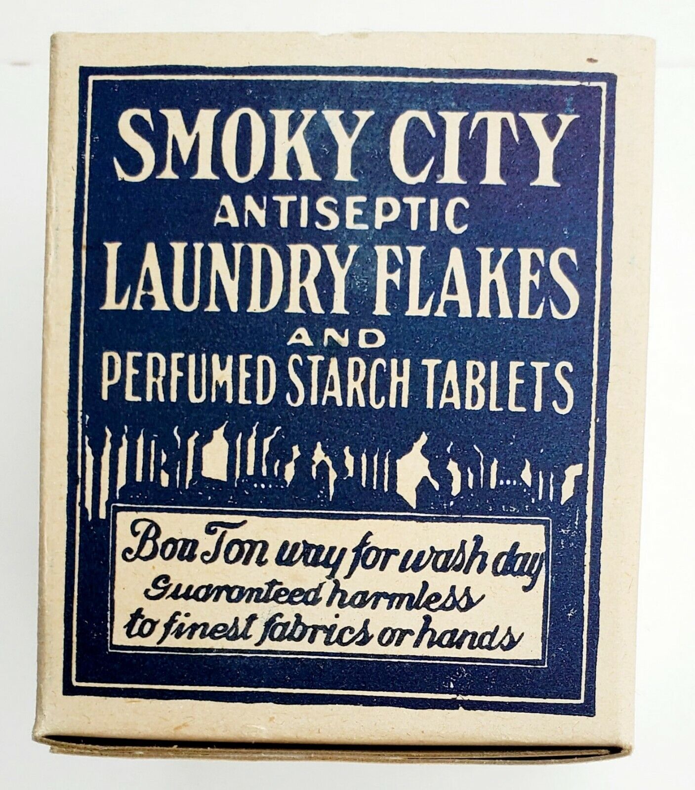 Small Vintage Old 1900s Box/Contents Smoky City Laundry Flakes Pittsburgh PA