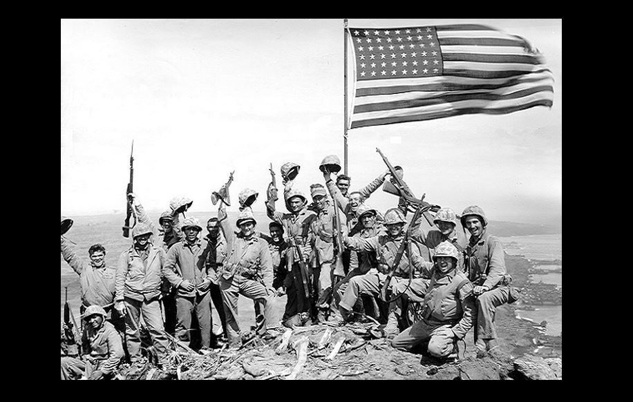 RARE 1945 Iwo Jima Flag Raising PHOTO Group After Raising, US Marine Navy Heroes