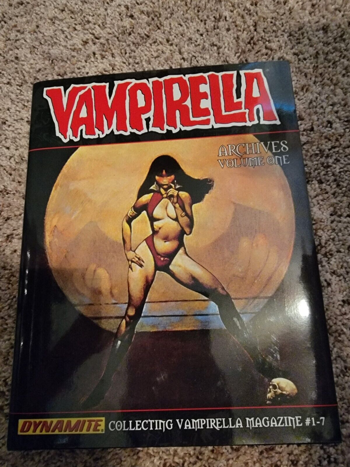 Vampirella Archives Volume 1 (Hardback) New  