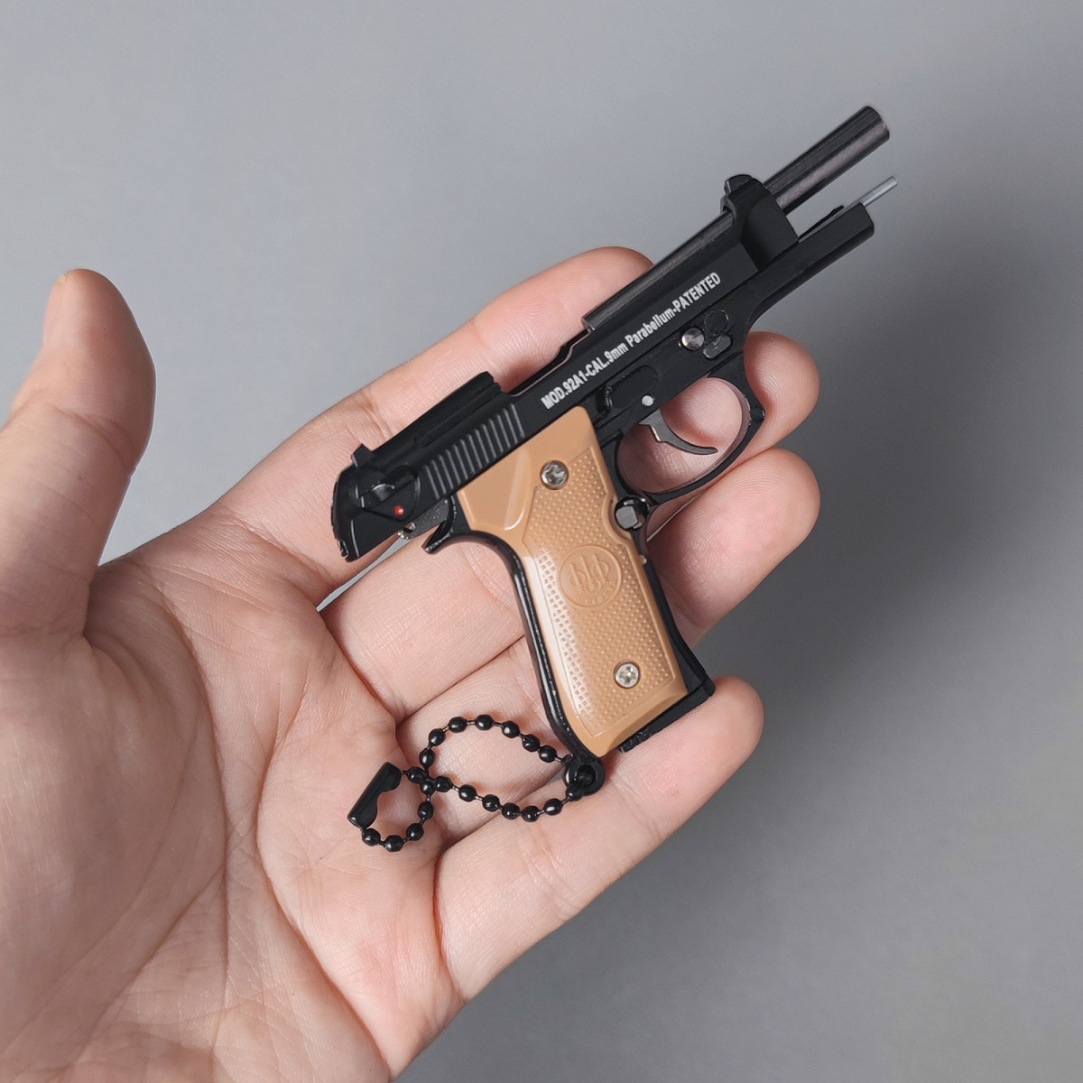 Gun Keychain,Mini Beretta 92f Keychain 1:3 Scale Pistol Model Keychain for Man