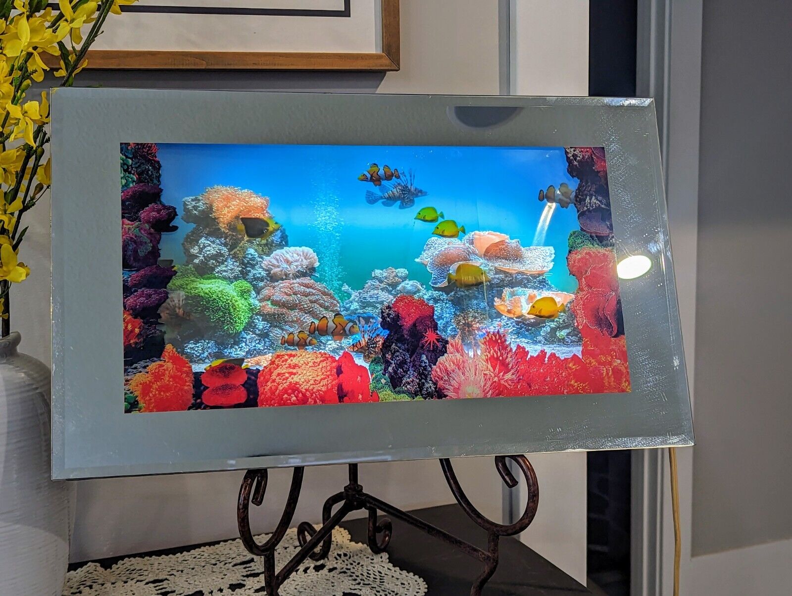 Vintage Large Ocean Underwater Framed Moving Lighted Fish Picture -Rare 12\