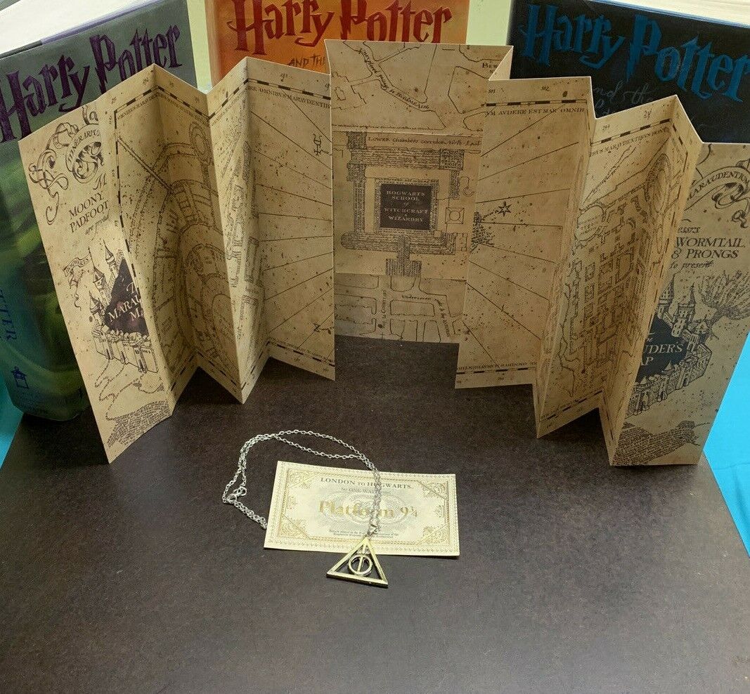 Harry Potter Marauder's Map with Deathly Hallow Necklace 