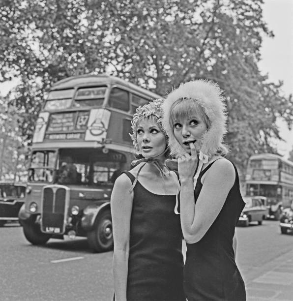British models Maggie London and Karina wearing hats 1964 OLD PHOTO