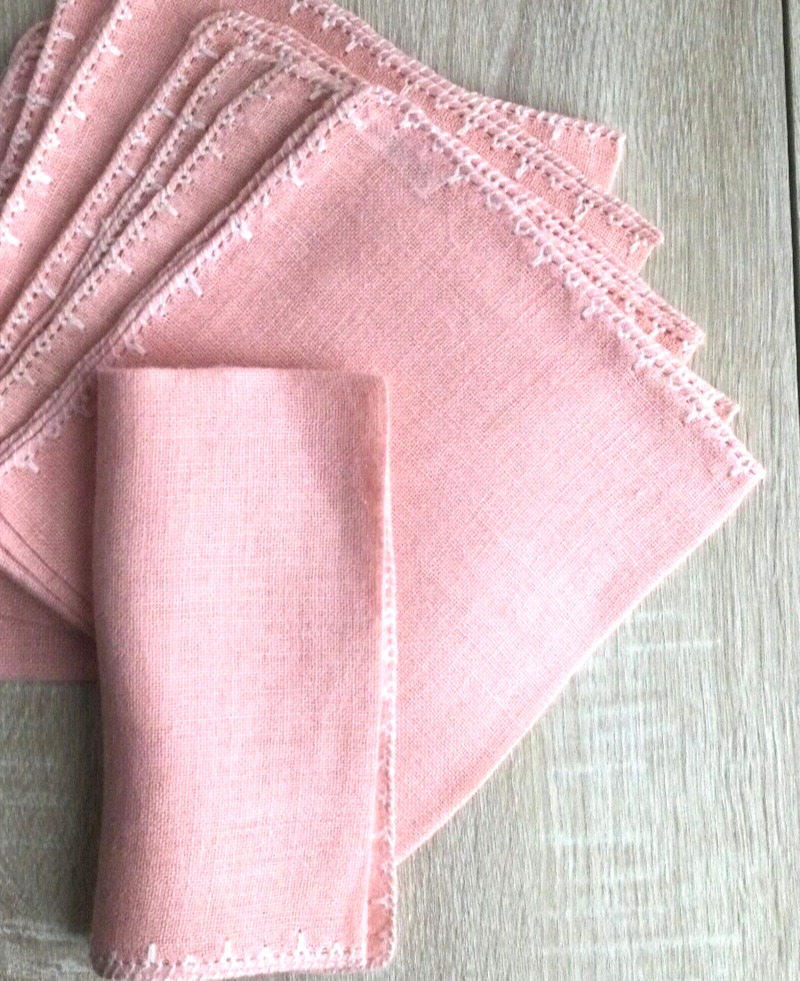 Set Of 4 Vintage Linen Pink Cloth Napkins with Crochet Edge  16 inches Excellent