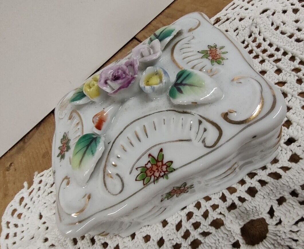 Vintage Fine Porcelain Trinket Box with Gorgeous hand painted flower decor...