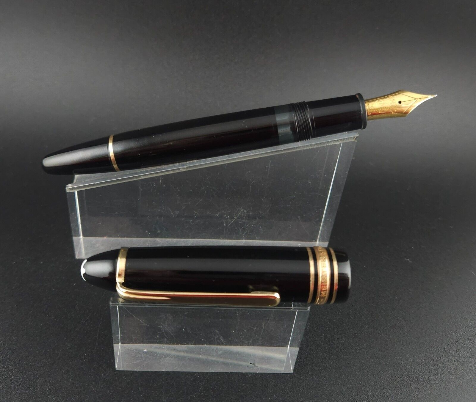 Montblanc Meisterstück No. 146 Fountain Pen 18C/18K Gold EF Nib Serviced