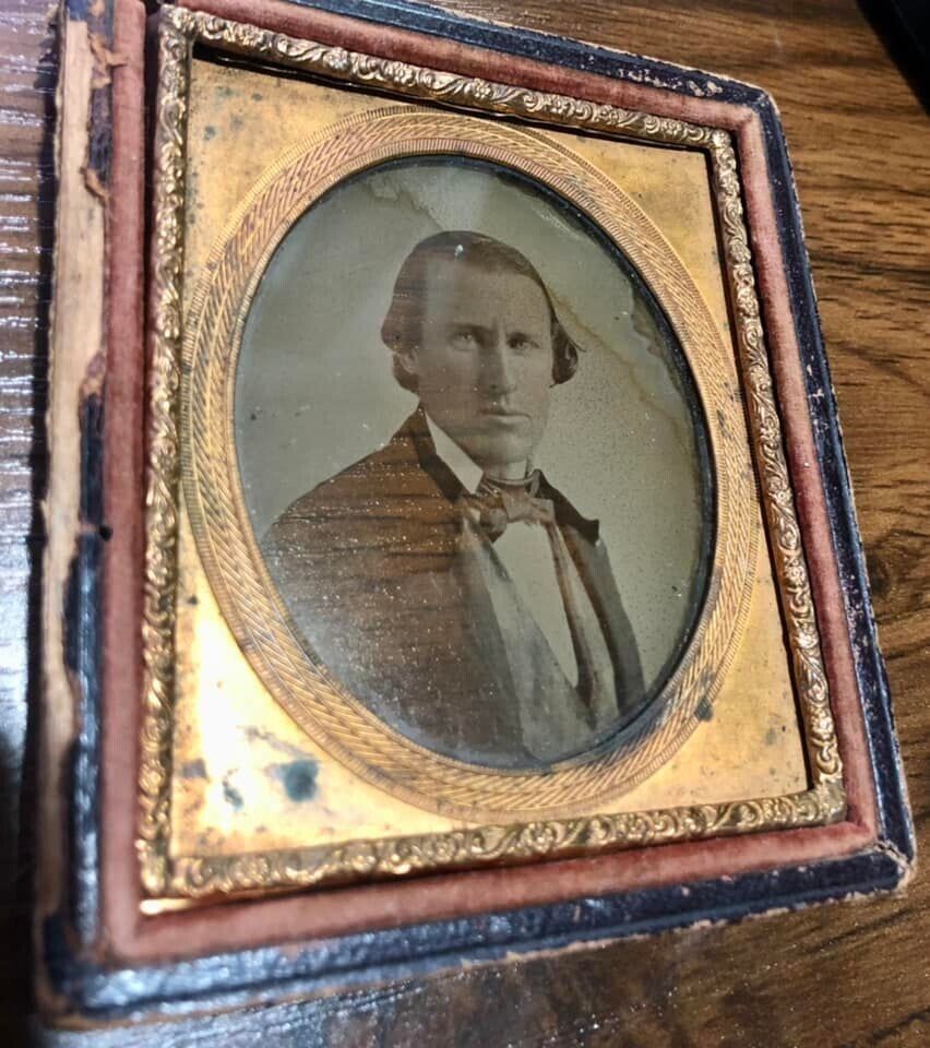1/6 Double Sided Ambrotype of Man Alabama Estate - Partial Brady Style Flip Case