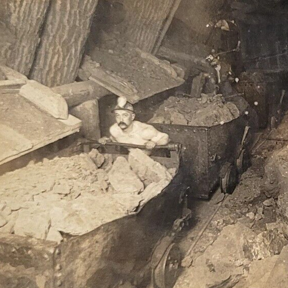 c.1905 Copper Miner Pushing Minecart Calumet Hecla MI Real Photo Stereoview