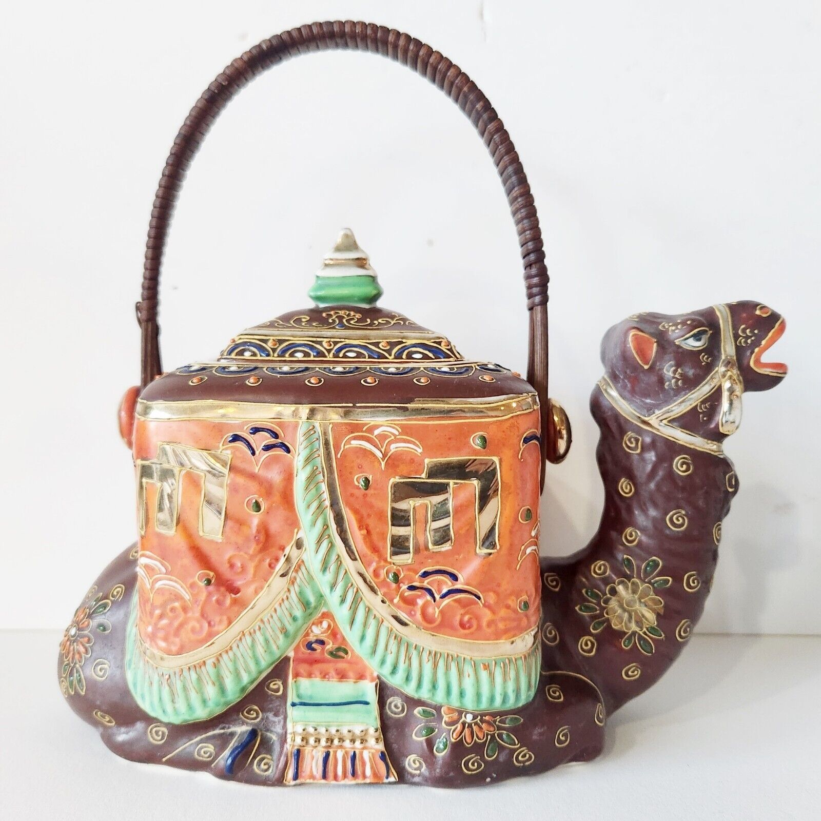 1920s Vintage Japanese Satsuma CAMEL TEAPOT Moriage Ceramic Porcelain COMPLETE