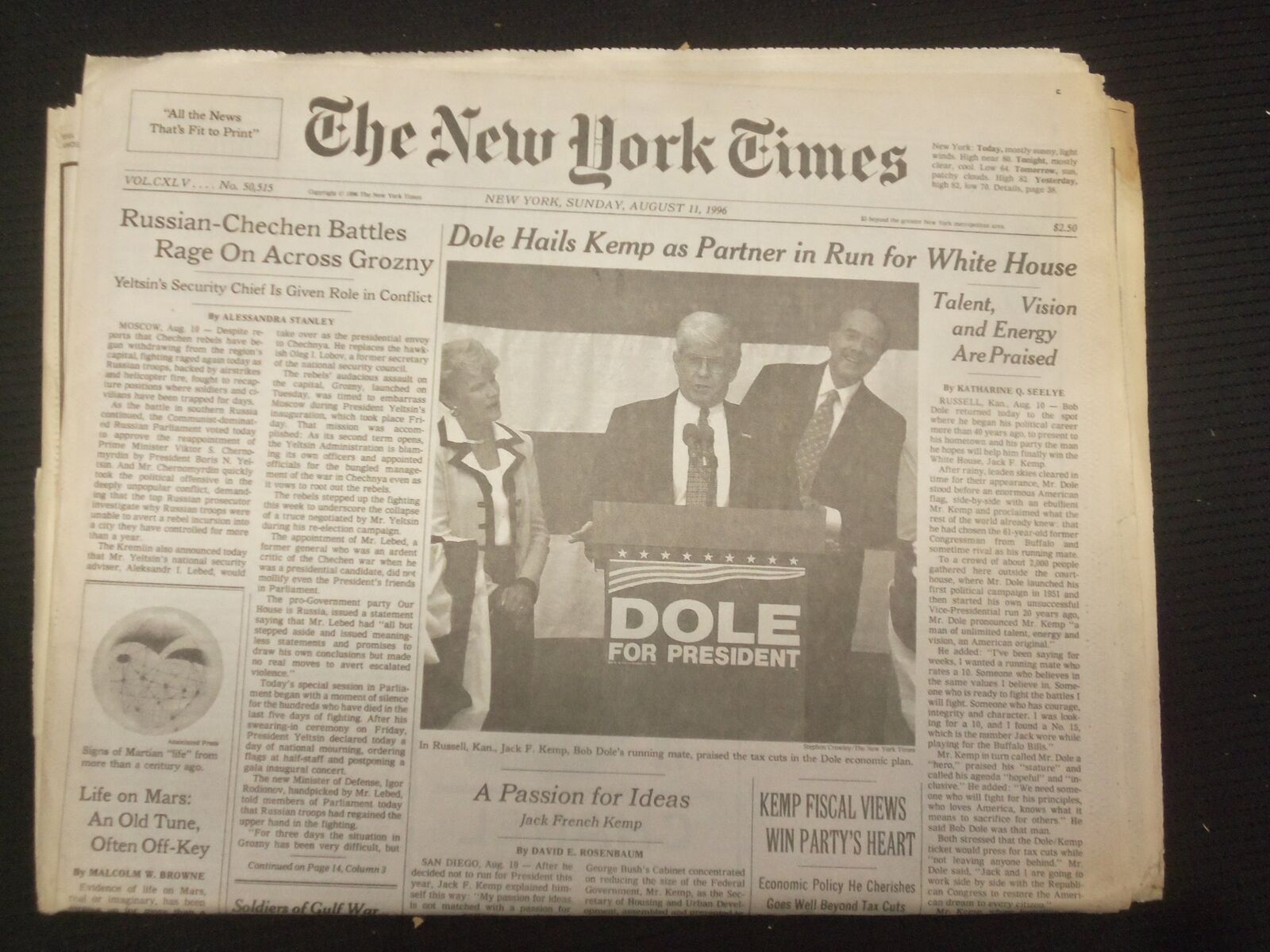 1996 AUG 11 NEW YORK TIMES NEWSPAPER - DOLE HAILS KEMP AS V.P. PARTNER - NP 7042