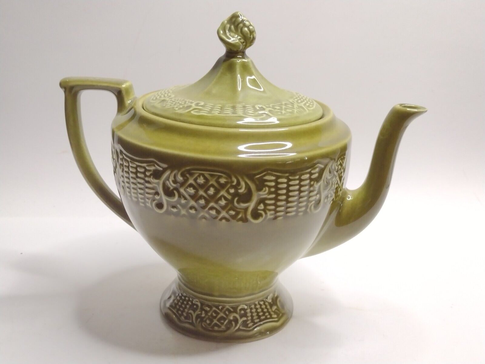 Vintage 1968 Madeira Ironstone Canonsburg Pottery Co. Tea Pot Avocado Green