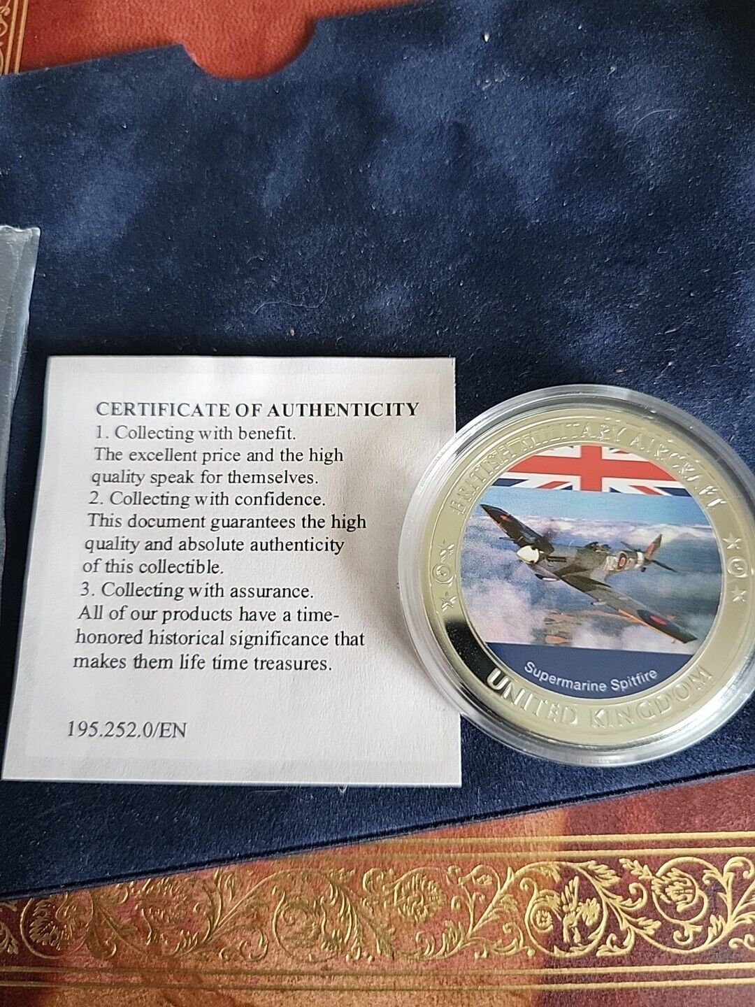 SUPERMARINE SPITFIRE 40mm SILVER PLATED PROOF MEDAL WITH COLOUR TABLEAU - coa
