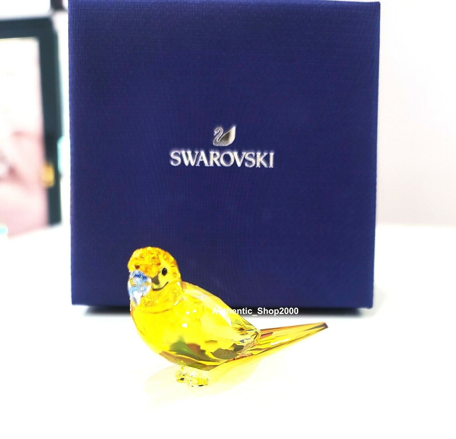New 100% SWAROVSKI Jungle Beats Yellow Parakeet Lechee Deco Figurine 5619217