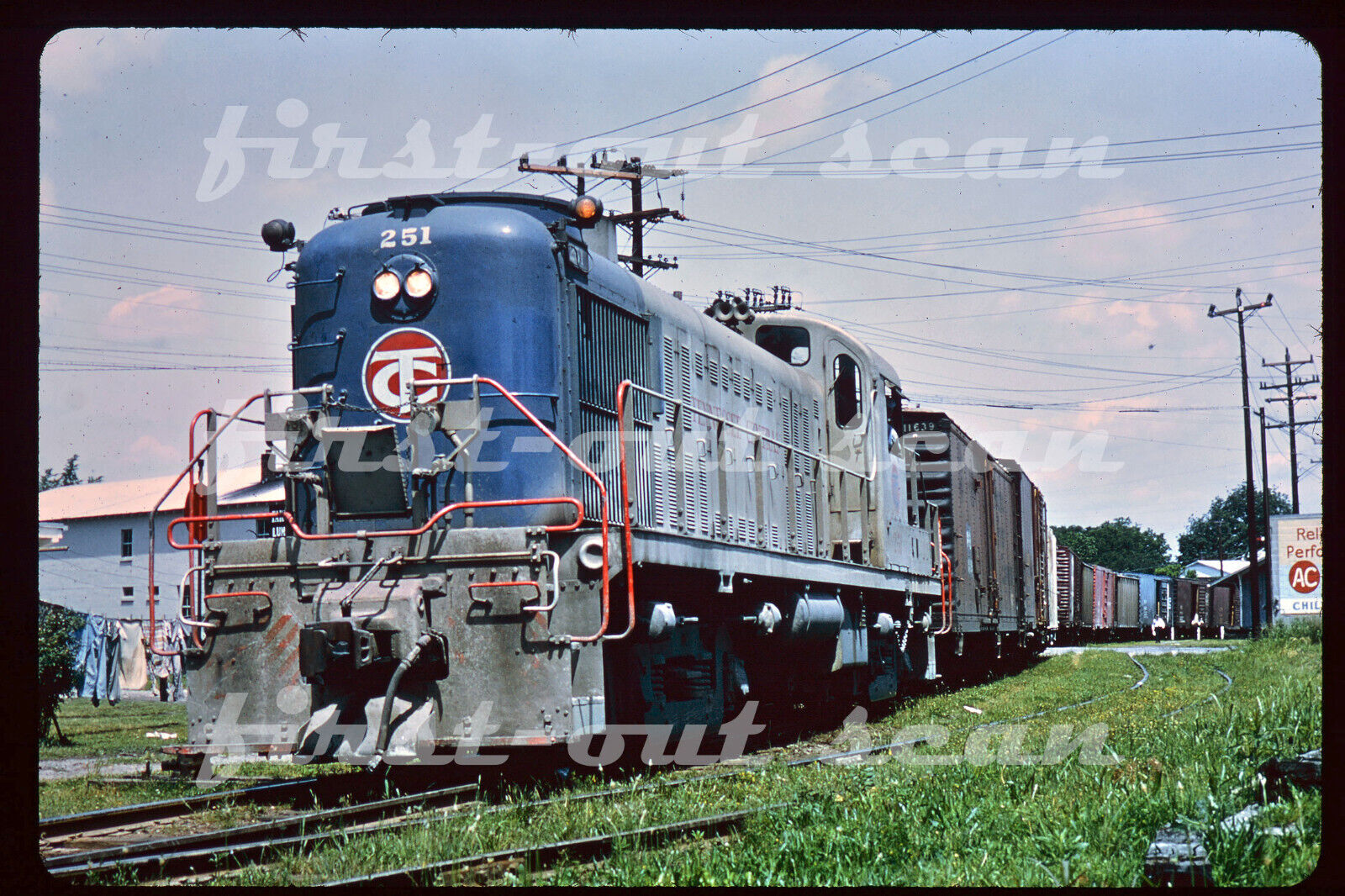 R DUPLICATE SLIDE - Tennessee Central TC 251 ALCO RS-3 w/ Freight