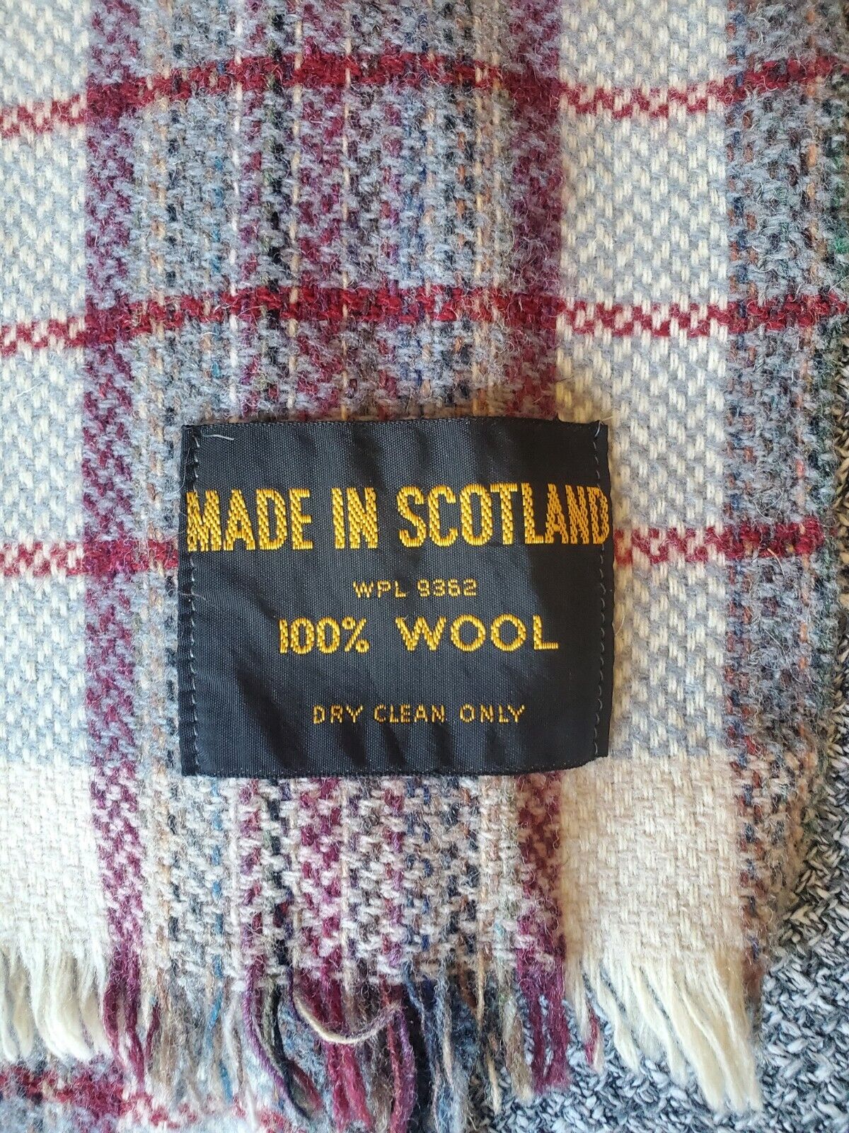 LOVELY Vintage All Wool Plaid Blanket Throw Made In Scotland 46 X 58