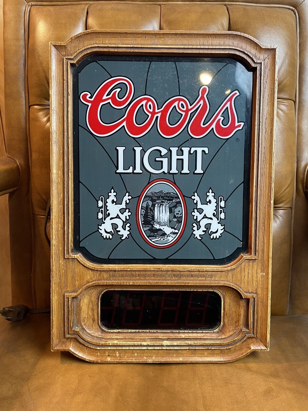 Coors Light Vintage 1981 Clock Sign Light w/ Digital Clock Man Cave Bar Works