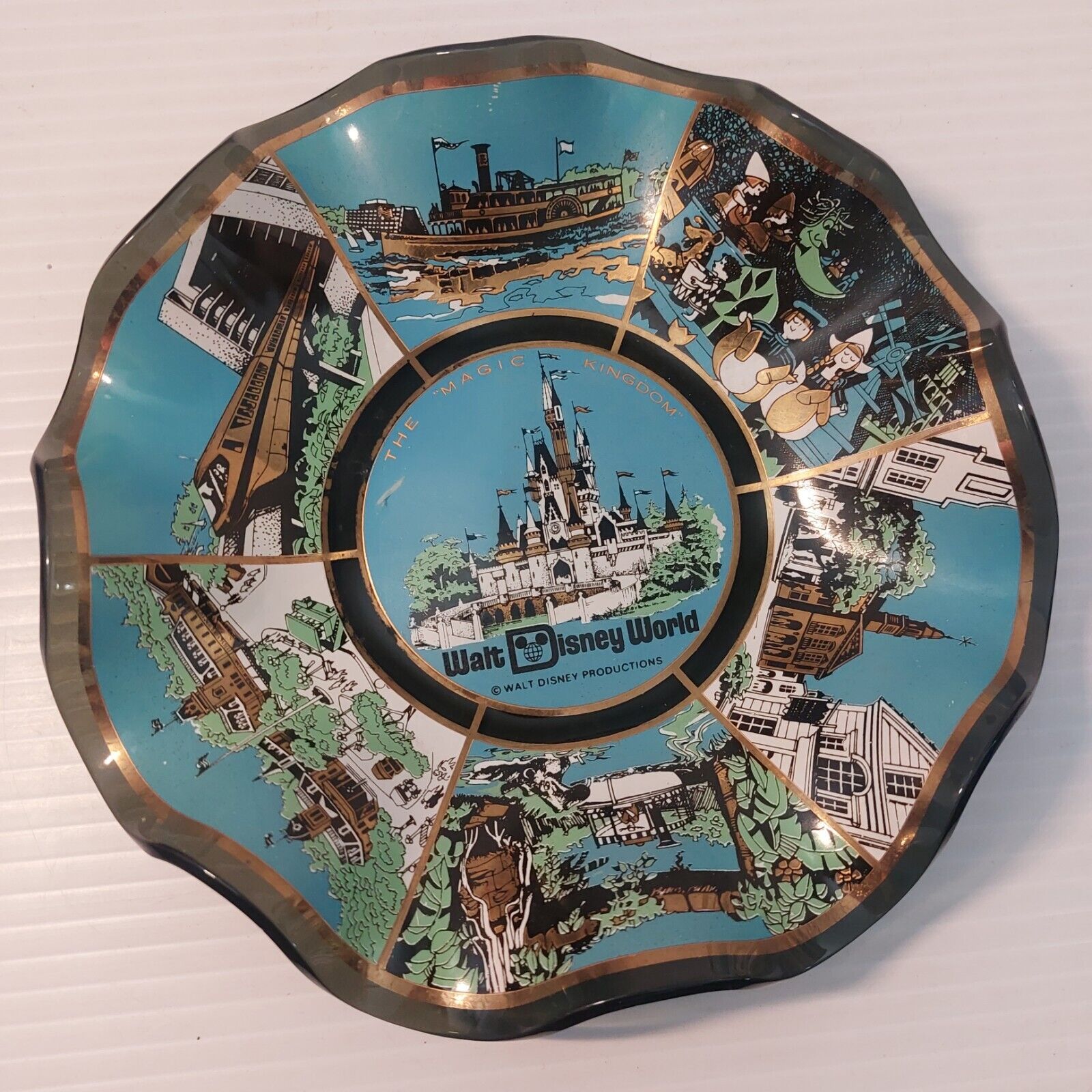 Vintage Walt Disney World The Magic Kingdom Glass Dish/Ashtray