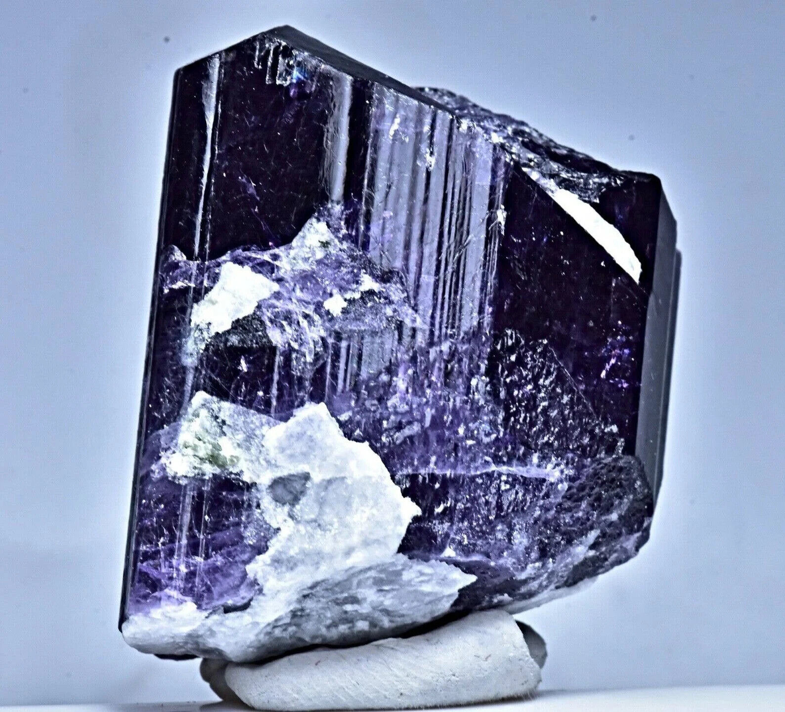 271 Carat Top Quality Terminated Fluorescent Purple Scapolite Crystal