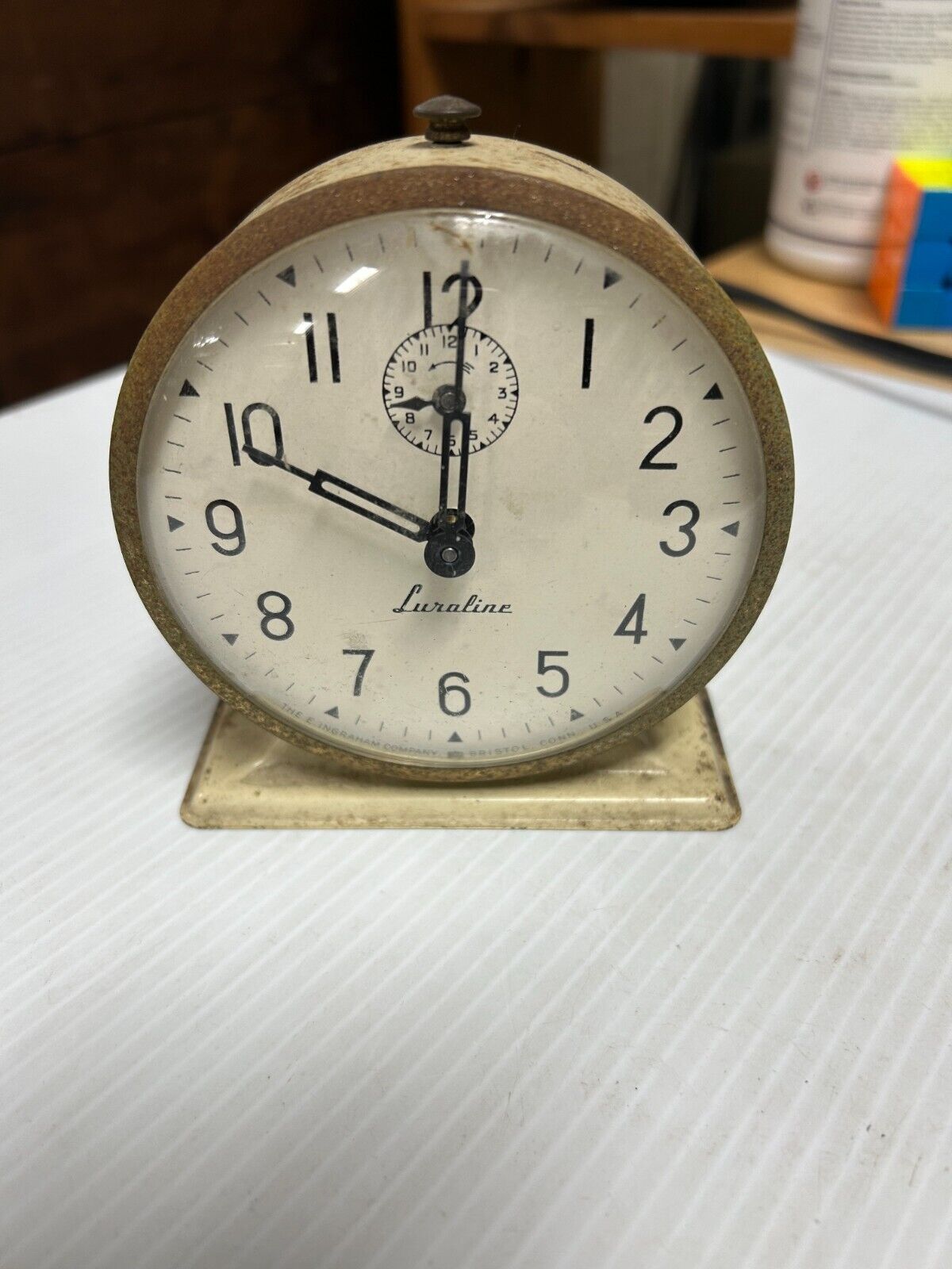 Vintage The E. Ingraham wind up alarm clock MADE IN USA - BRISTOL CONN.