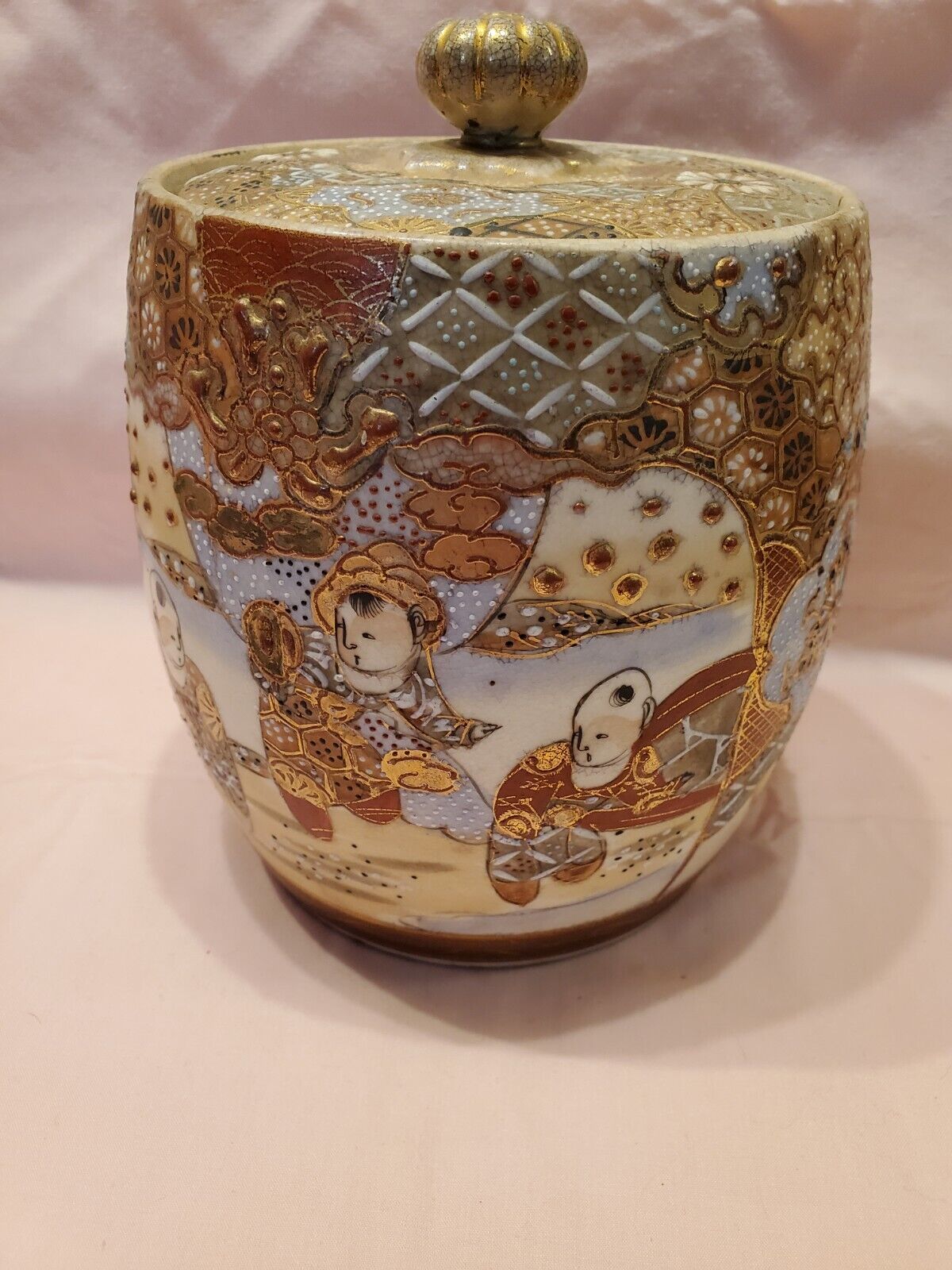 Antique Japanese Satsuma Jar Biscuit Barrel Raised Design Heavy Gold